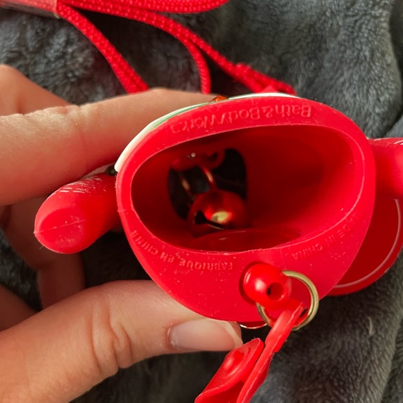 NWT Bath and Body Works Christmas Ugly Sweater Pocket Bac holder Lanyard/Clip - Picture 5 of 6